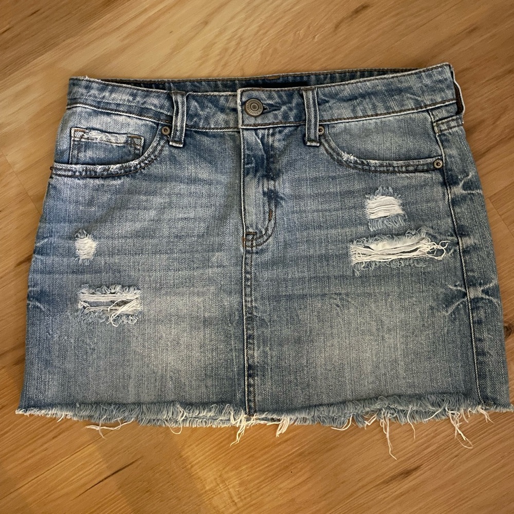 Aeropostale distressed denim skirt - size 4